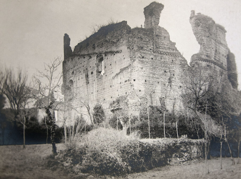 trezzo, castello trezzo, castello visconteo, gabriele perlini, bernardino corio, bernabò visconti, mapello, santa giulia, lesine, adda, storia adda, ecomuseo, leonardo da vinci