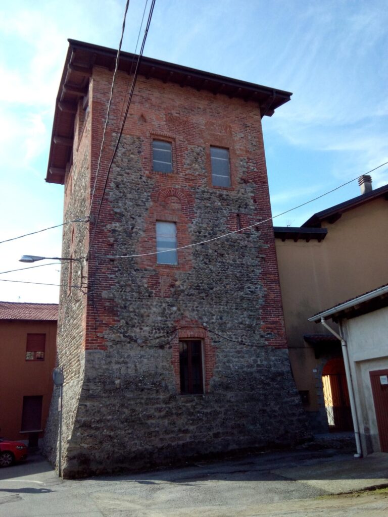 Luigi Minuti, torri medievali, torri Colnago, torri Busnago, torre dei passeri, villa Sandroni, rito patriarchino, ecomuseo Adda di Leonardo, circuito torri Cornago Busnago, pieve di Pontirolo, corte dei Noccioli, torre dei germani, famiglia Vimercati, via carotte, cornate, bonate sotto, Basilica Santa Giulia