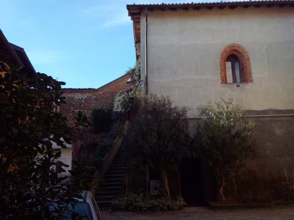 Luigi Minuti, torri medievali, torri Colnago, torri Busnago, torre dei passeri, villa Sandroni, rito patriarchino, ecomuseo Adda di Leonardo, circuito torri Cornago Busnago, pieve di Pontirolo, corte dei Noccioli, torre dei germani, famiglia Vimercati, via carotte, cornate, bonate sotto, Basilica Santa Giulia