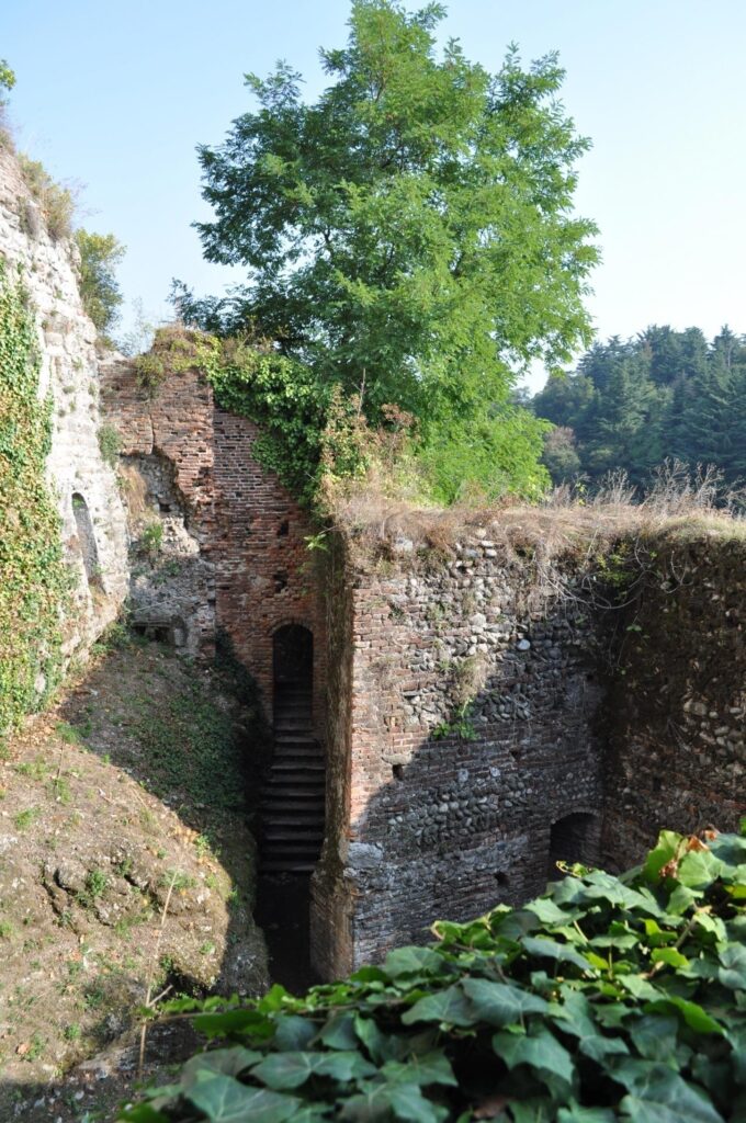 Luigi Minuti, Ecomuseo Adda di Leonardo, Trezzo Adda, Trezzo, Adda, castelli Lombardia, Longobardi, necropoli longobarda, San Martino Trezzo, Bernabò Visconti, Gian Galeazzo Visconti, Barbarossa, Federico II, Cristoforo Benigno Crespi, castello visconteo, Francesco Carmagnola, Teodolinda, Pandolfo Malatesta, Berengario del Friuli